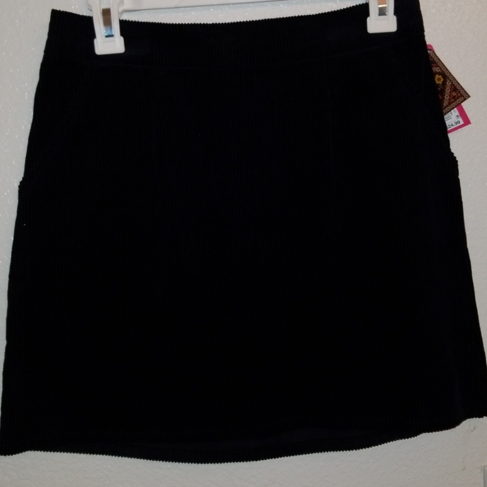 NWT, Xhilaration Coduroy mini skirt Size small